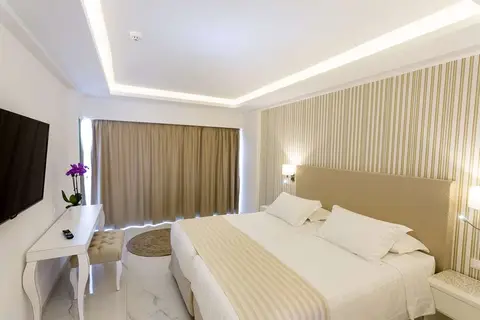 Ibiscus Corfu Hotel in Roda — foto 4