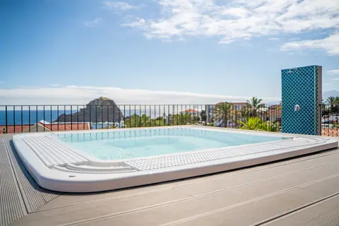by Aqua Natura Hotels in Porto Moniz — foto 26