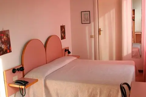 San Filis in Bologna — foto 3