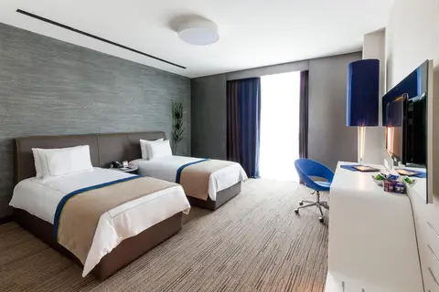 Ramada Hotel & Suites by Wyndham Izmir Kemalpasa in Konak, foto 12