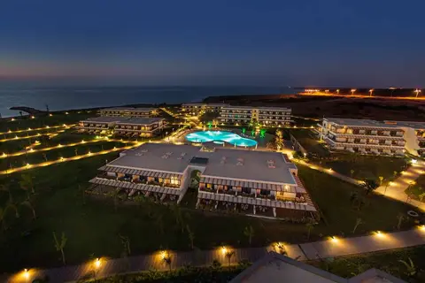 Noah's Ark Deluxe Hotel & Spa in Bafra — foto 15