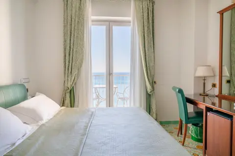 Lloyd's Baia Hotel in Vietri Sul Mare — foto 12