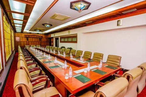 Arber Hotel in Tirana — foto 3