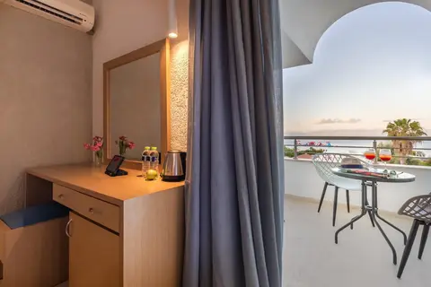 Albatros Hotel in Δημοτική Ενότητα Μελιτειέων — foto 21