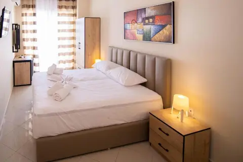 Hotel Zanzi in Durres — foto 10