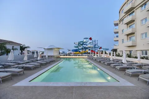 Sunrise Oasis Hotel & Waterpark in Παραλίμνι — foto 9