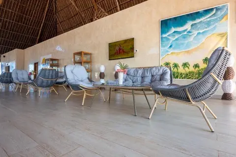 Royal Mandarin in Pwani Mchangani — foto 22