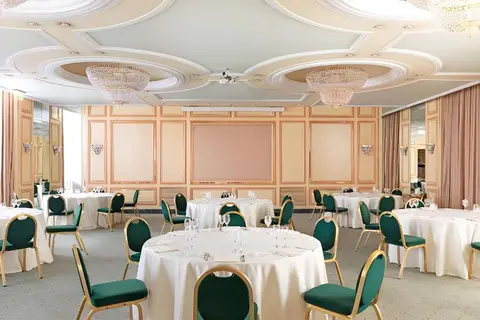 Royal Garden Hotel in Assago — foto 12