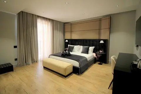 Rozafa Palace Hotel in Saranda — foto 8