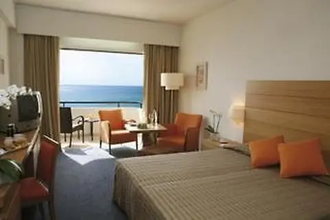 Alion Beach Hotel in Ayia Napa — foto 2