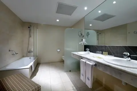 Hotel Eurostars Zaragoza in Zaragoza — foto 11