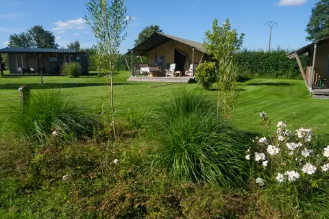 Camping La Maison Bornat in Versaugues — foto 3