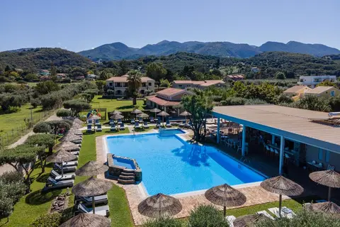 Villa Silvia in Αχαράβη