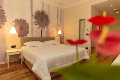 Regina City Hotel in Vlorë — foto 2