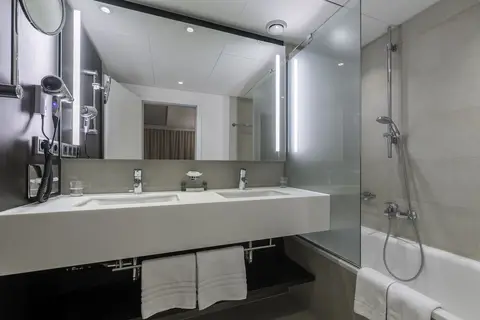 Hotel Park Inn by Radisson Berlin Alexanderplatz in Berlijn — foto 20
