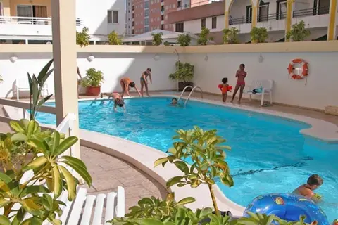 Apart Hotel Calema Avenida Jardim in Monte Gordo — foto 15
