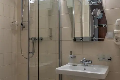 Hotel Taurus in Praag — foto 13