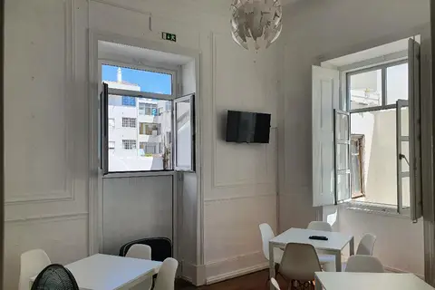 Baixa Terrace Hostel in Mexilhoeira Grande — foto 7