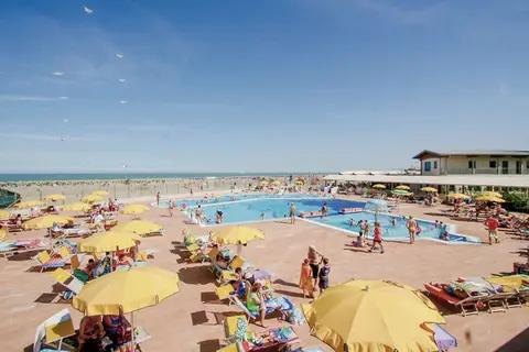 Villaggio Turistico Rosapineta Sud in Rosolina