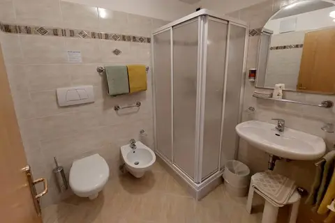 Hotel Fiordaliso in Canazei - Cianacei — foto 9