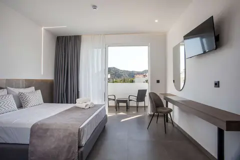 Lime Hotel in Φαληράκι — foto 3