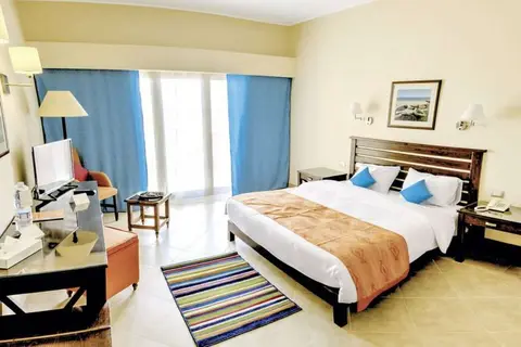 Viva Blue Resort & Diving in Coraya Divers Naga Bay — foto 14