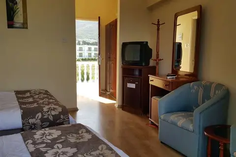 Hotel Sempati in Lapta — foto 25