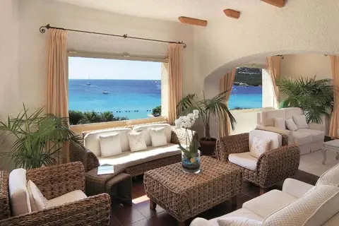 Colonna Grand Hotel Capo Testa in Santa Teresa Gallura — foto 23