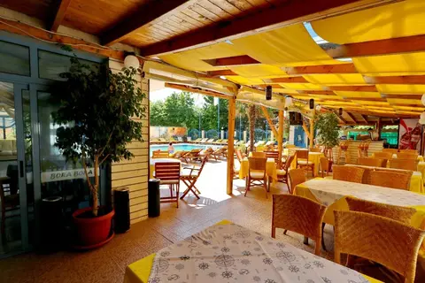 Bora Bora Hotel in Несебър — foto 12