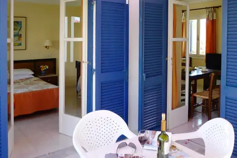 Villea Village in Δημοτική Ενότητα Μακρύ Γιαλού — foto 25