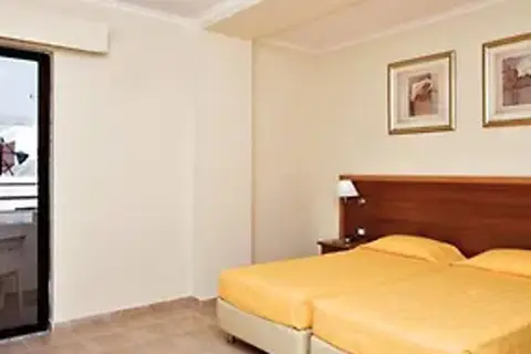 Cleopatra Classic Hotel in Καρδάμαινα — foto 22