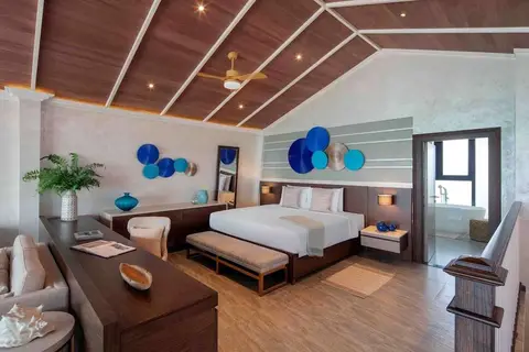 Anantara World Islands Resort in Dubai — foto 24