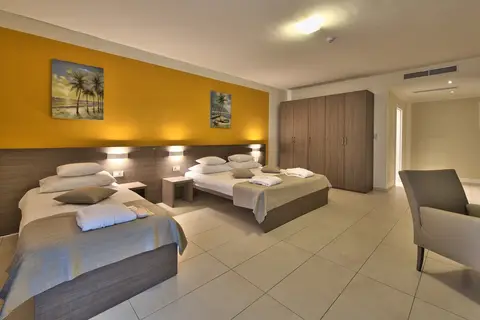 Crvena Luka Resort in Biograd na Moru — foto 30