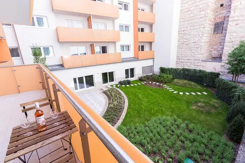 SWU Broadway in Chami — foto 4