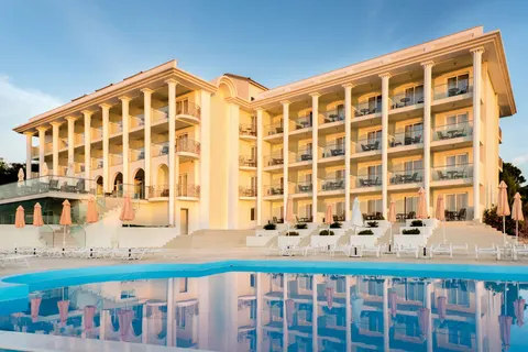 Avalon Palace foto 1
