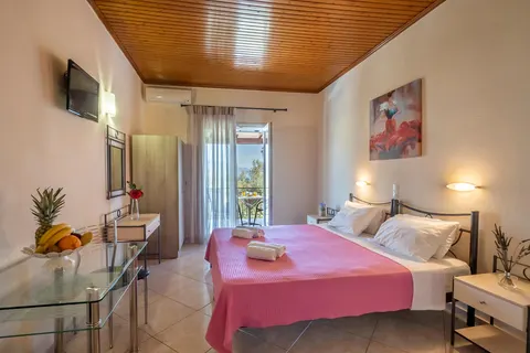 Ziogas Luxury Apartments in Kato Korakiana — foto 13