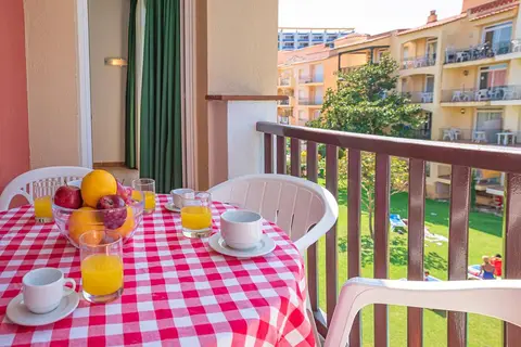 Apartaments Turistics Comte D'Empuries in Costa Brava — foto 4
