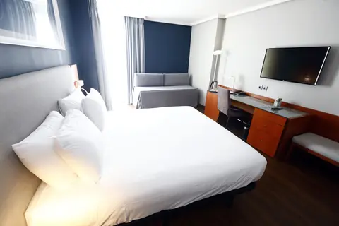 Travelodge Madrid Coslada Airport in Coslada — foto 7