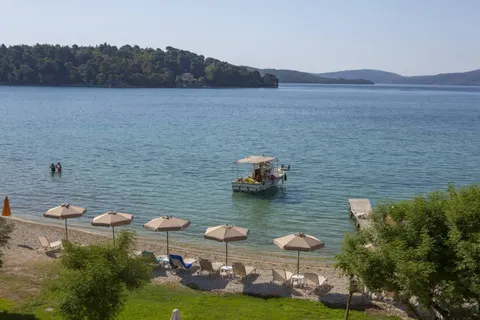 Aparthotel Christiana Beach in Municipal Unit of Ellomenos — foto 3