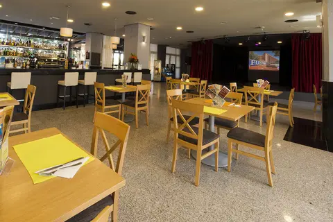 Aparthotel Fuengirola Beach in Fuengirola — foto 27