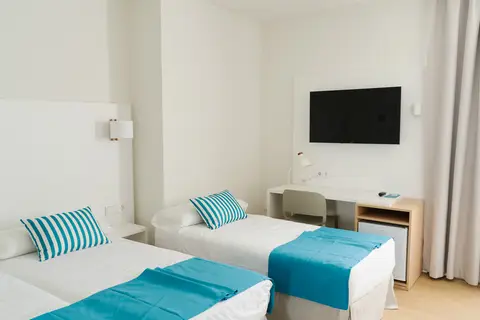 BLUESEA Costa Serena in Torremolinos — foto 16