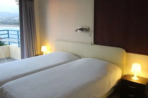 Vrachia Beach Hotel & Suites in Kissonerga — foto 29