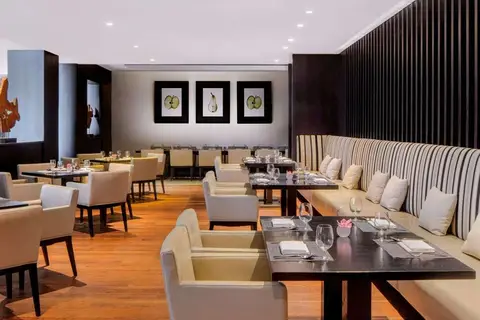Pullman Dubai Creek City Centre Residences in Dubai — foto 21