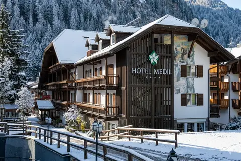 Hotel Medil in Campitello di Fassa