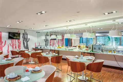 Hotel Porto Trindade in Porto, foto 11