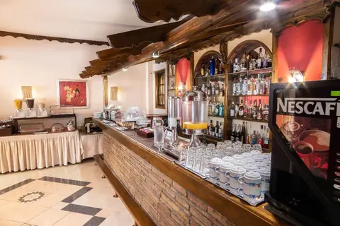 Argo Hotel Piraeus in Piraeus — foto 20