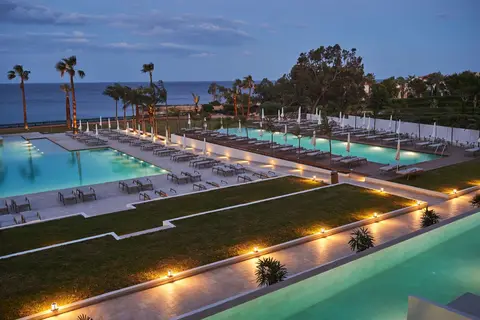 Sunrise Jade Hotel in Παραλίμνι — foto 6