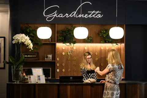 Hotel Ristorante Giardinetto in Pettenasco — foto 9