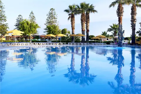 Sunshine Rhodes Hotel in Ιαλυσός — foto 13