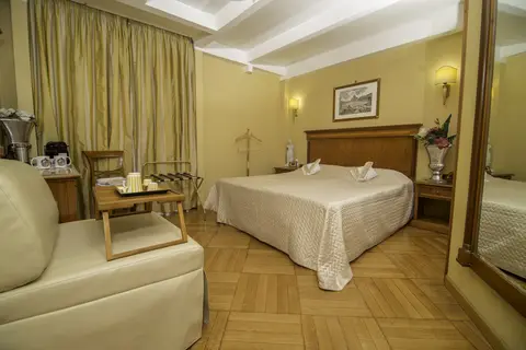 Luxury Rooms H 2000 Roma in Rome, foto 16